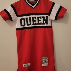 Que Red and Black Striped Collar Drees